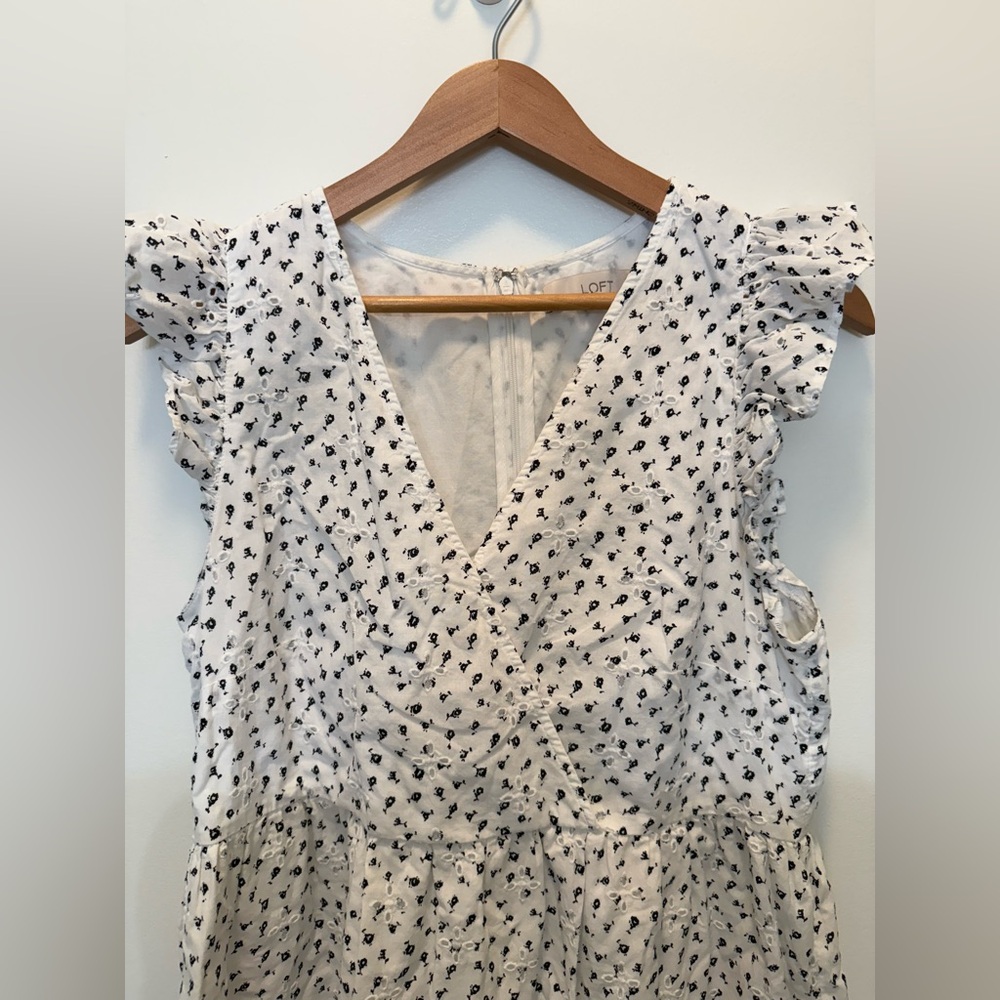 Ann Taylor‎ Loft Floral Dress in White - Size 6. - Picture 2 of 8